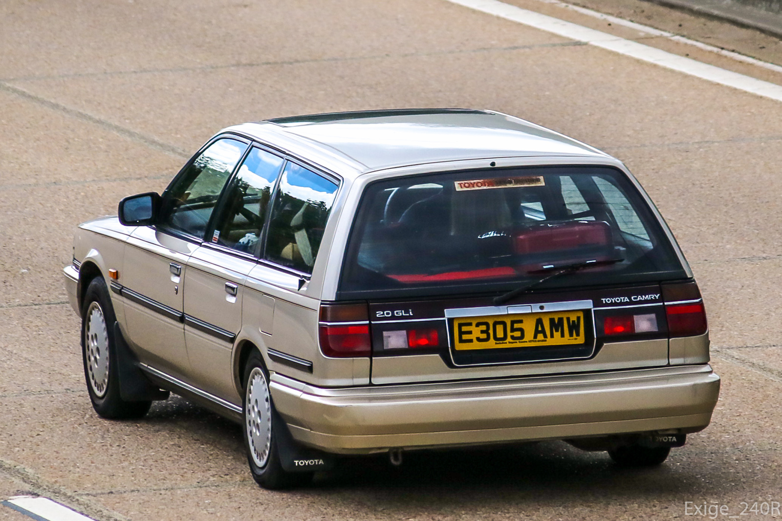 E305AMW, Toyota Camry 2nd gen Wagon (V20), 1986–1991