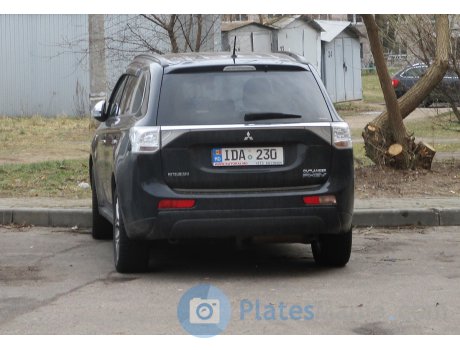 IDA 230, Mitsubishi Outlander