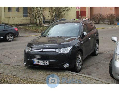 IDA 230, Mitsubishi Outlander