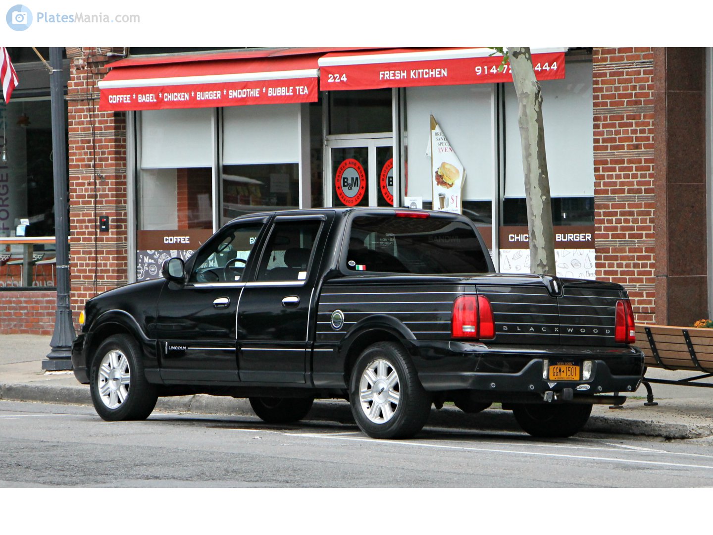 GGM-1501, Lincoln Blackwood 1st gen (P225), 2001–2002