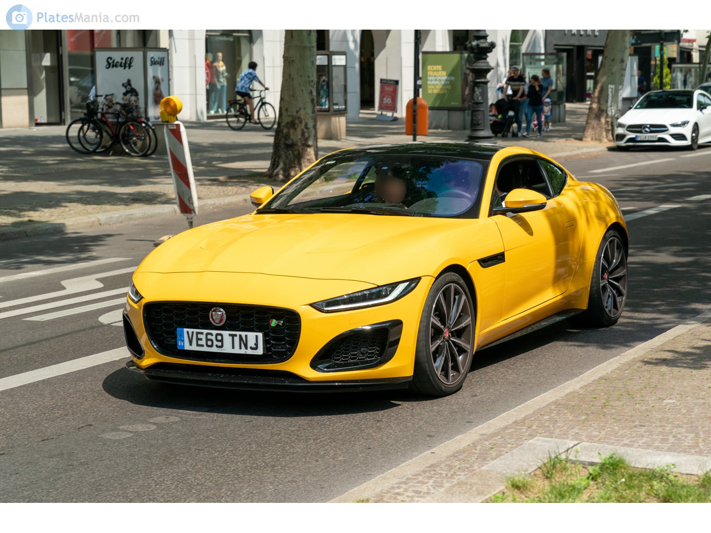VE69TNJ, Jaguar F-Type 1st gen Coupé (X152), facelift, 2019–2024