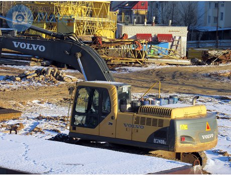 4073 хр 76, Volvo EC-Series