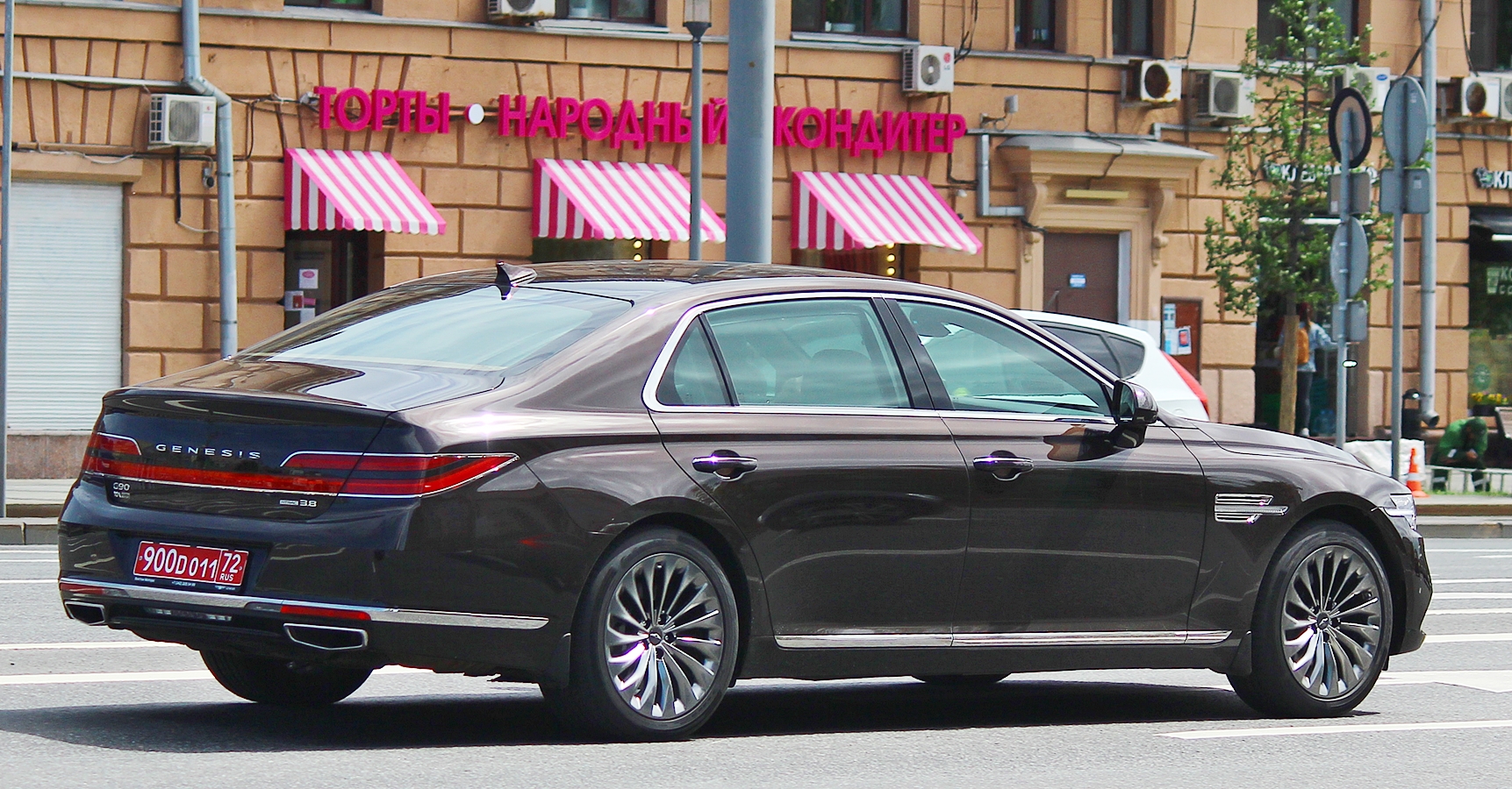900 D 011 72, Genesis G90 1st gen (HI), facelift, 2019–