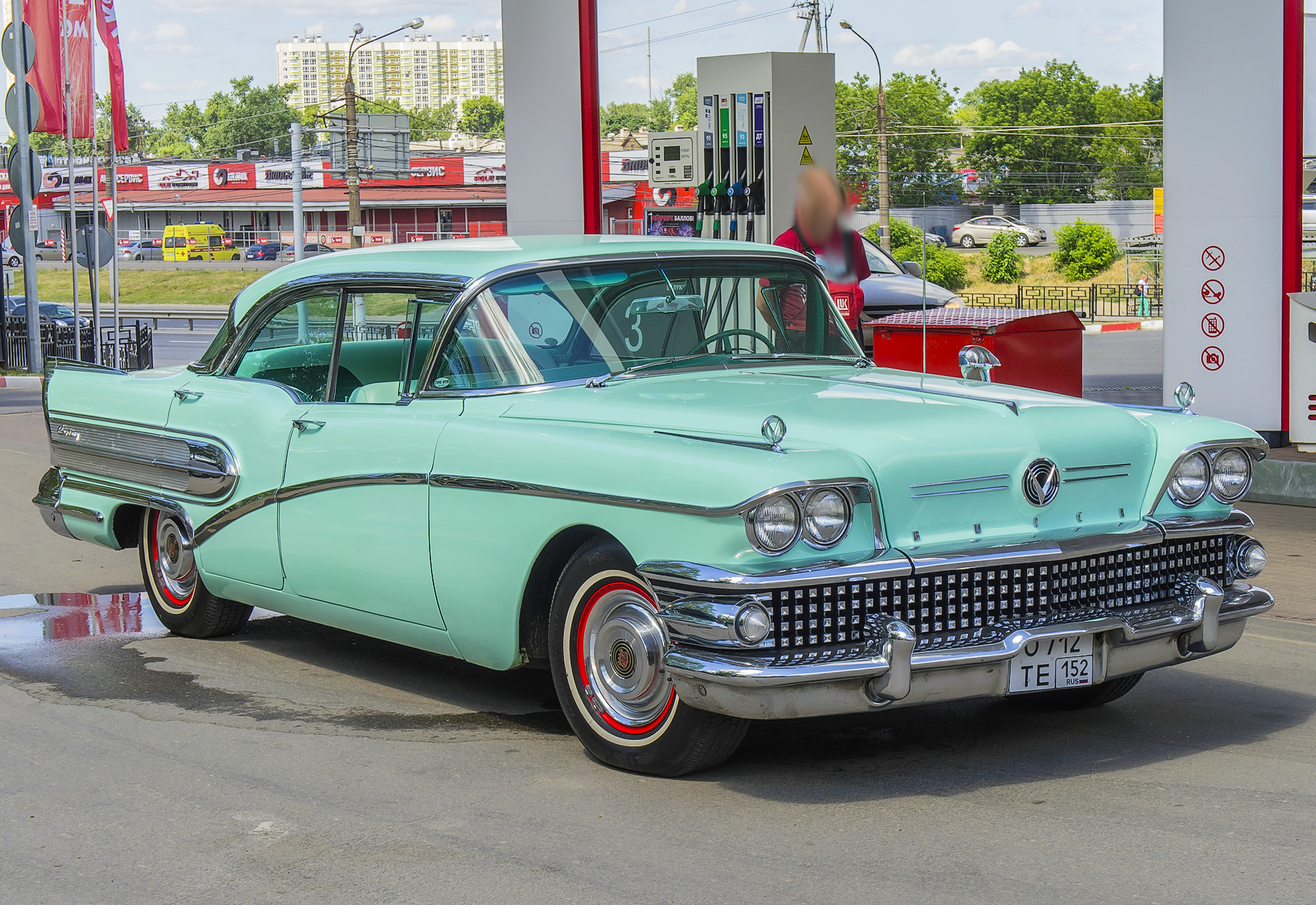 о 712 те 152, Buick Century 2nd gen (Riviera) 4-door Hardtop (63; B-body), 4th facelift, 1957–1958