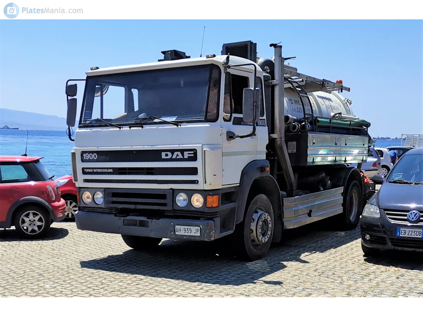 AH 939 JP, DAF 1900 