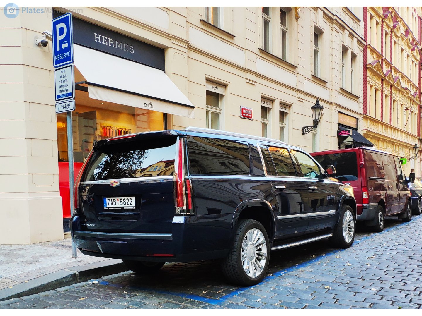 7AB 5822, Cadillac Escalade 4th gen (GMTK2XL), 2014–2020