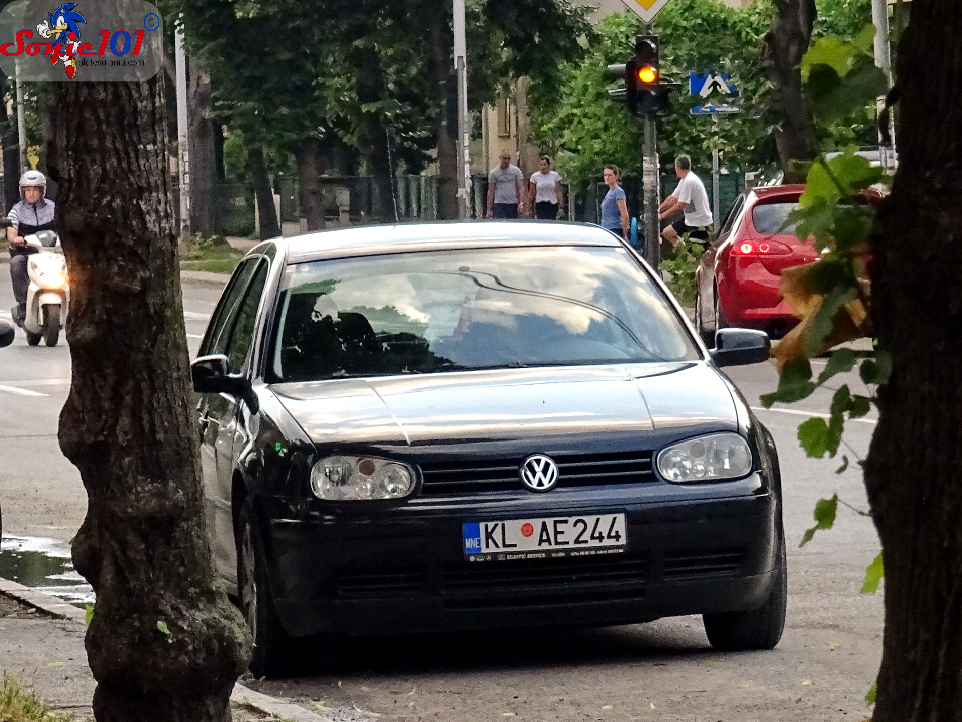 KL AE244, Volkswagen Golf 4th gen 5-door Hatch (1J1), 1997–2003 (–2008 for CN-market)