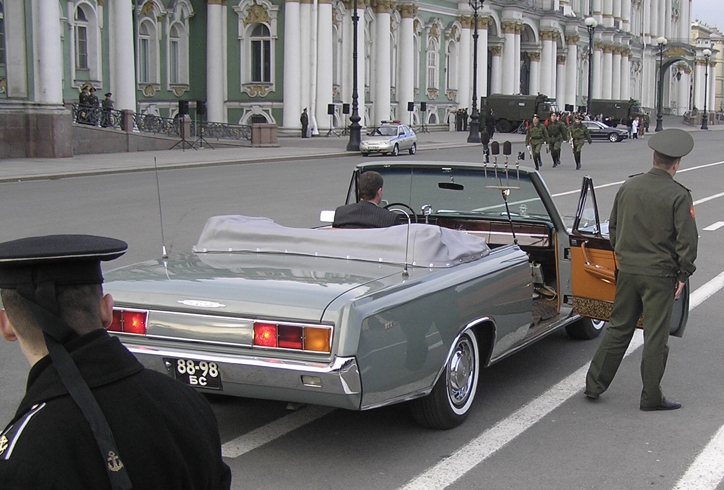 8898 БС, ZIL 117 117В Convertible, 1973–1979