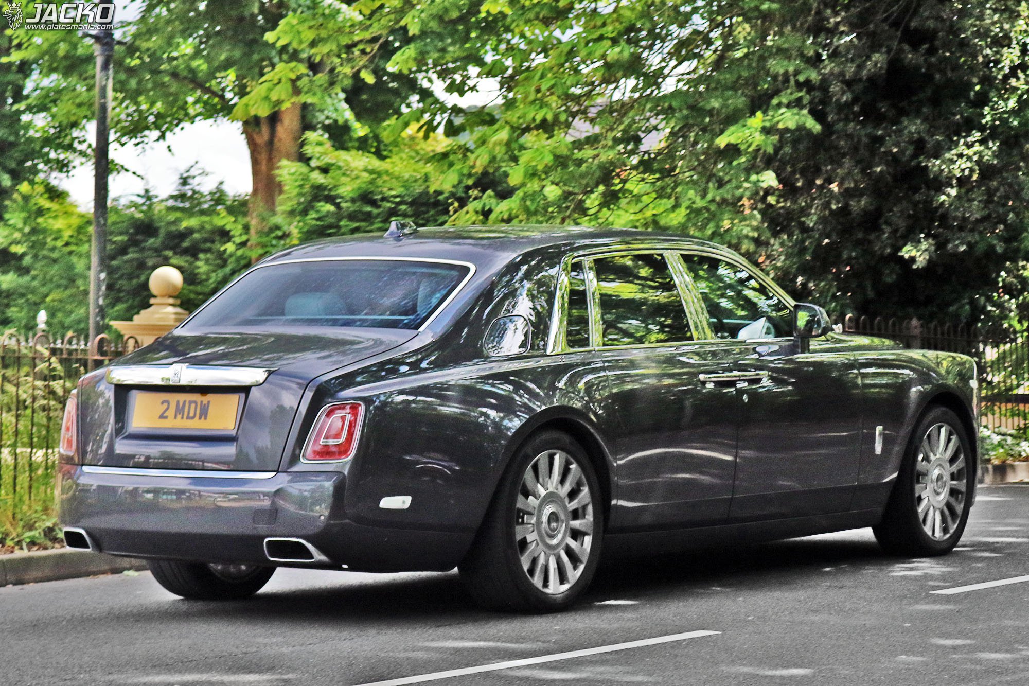 2MDW, Rolls-Royce Phantom 8th gen (RR11/RR12), 2017–