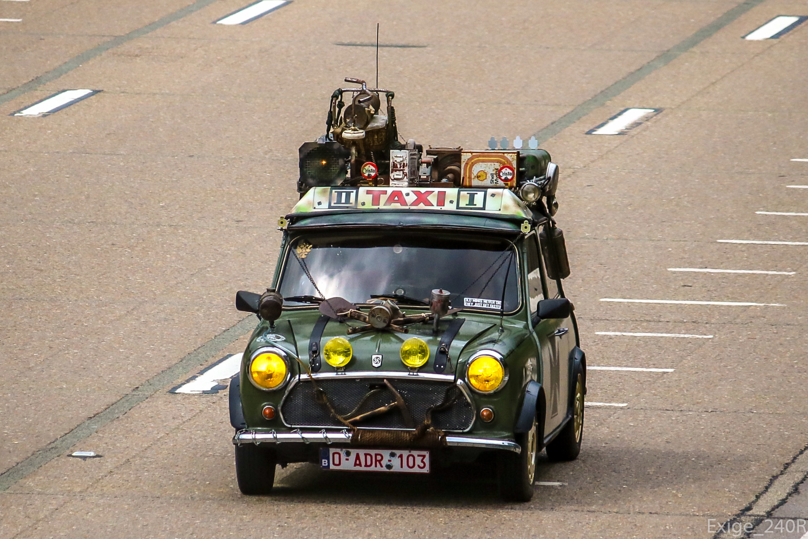 O-ADR-103, Leyland Mini 