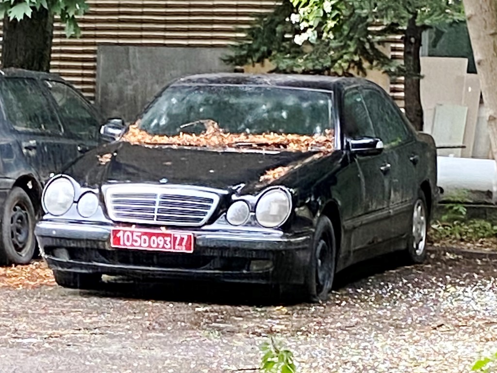 105 D 093 77, Mercedes-Benz E-Klasse 2nd gen Sedan (W210), 1995­–2002