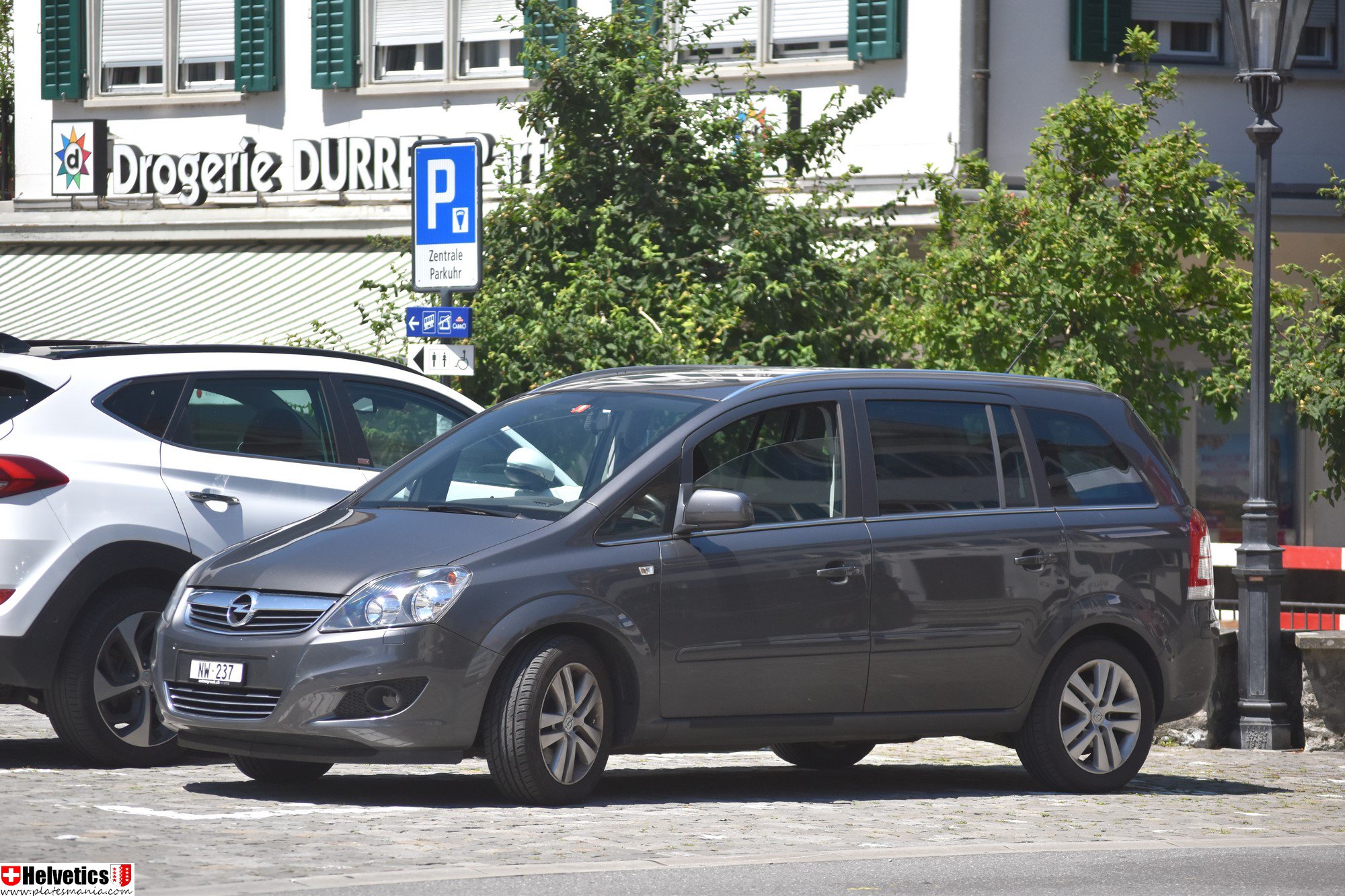 NW 237, Opel Zafira 2nd gen (Family) (B; A05), 2005–2014