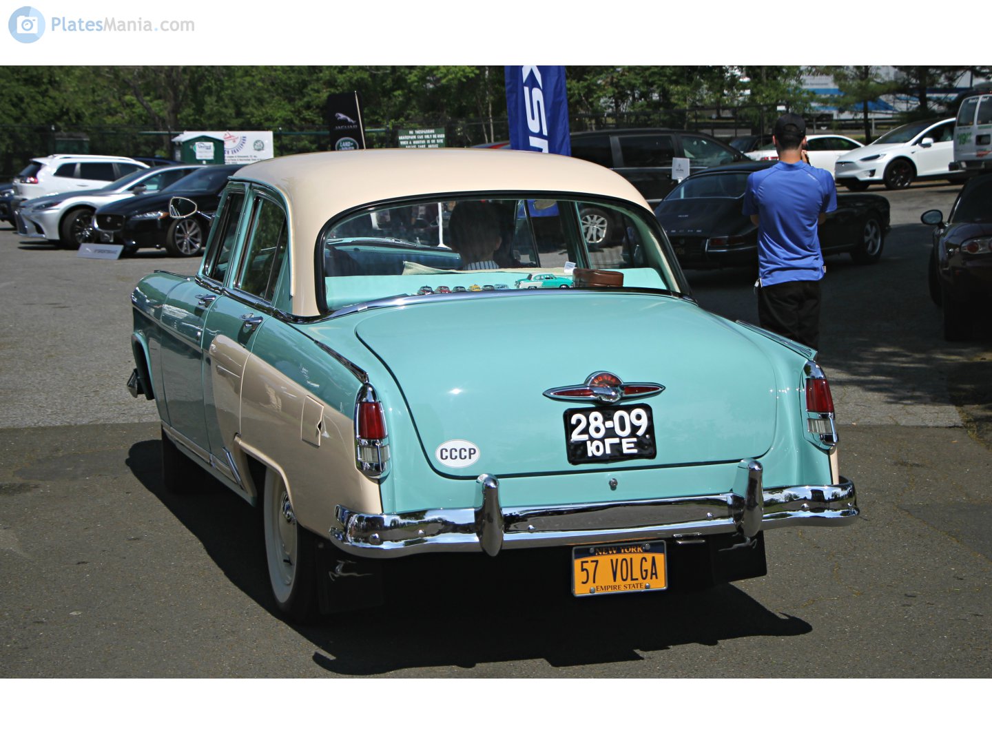 2809 ЮГЕ, GAZ 21 Волга 1st series, 1956­–1958