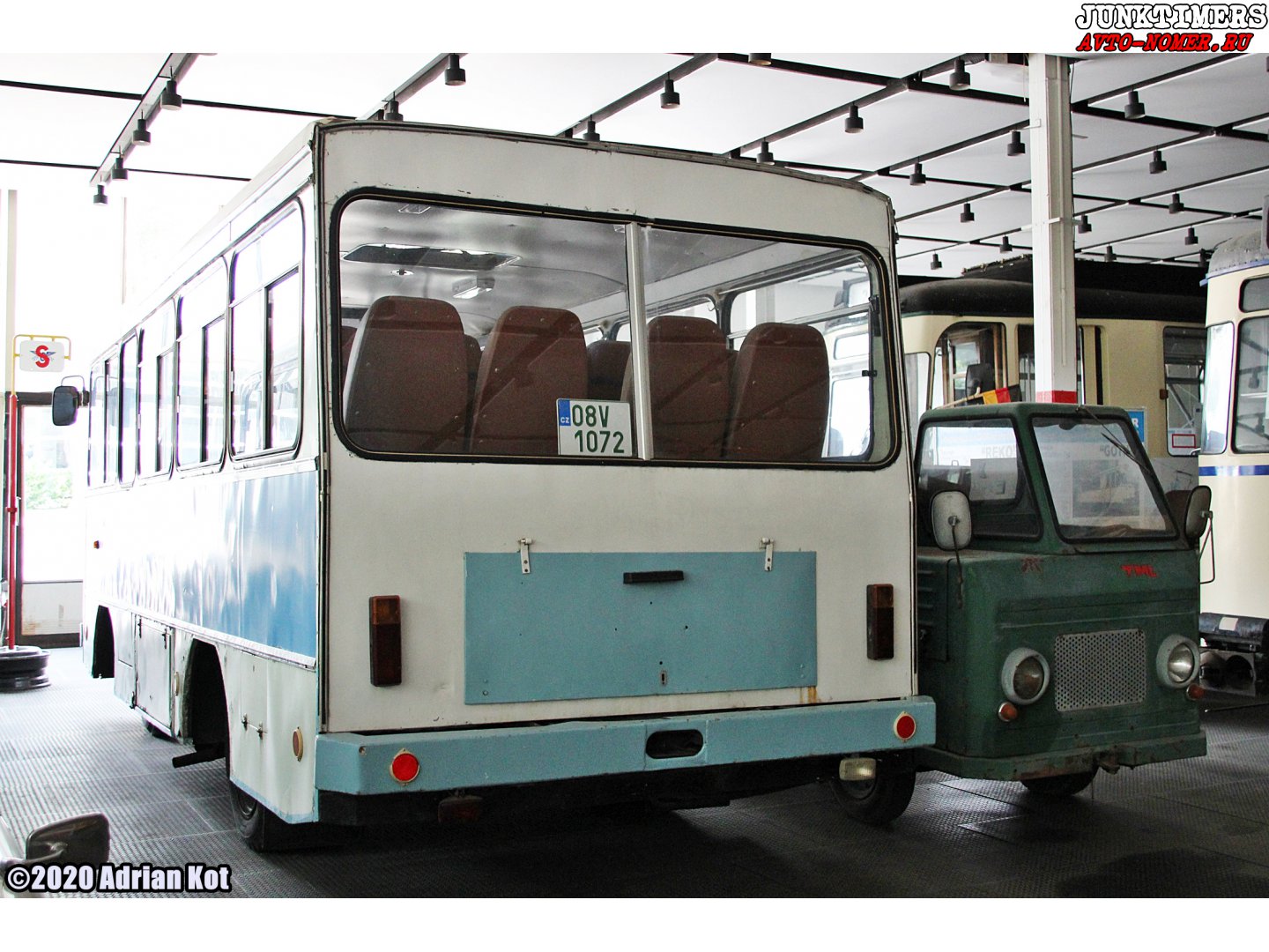 08V 1072, Ikarus 553 