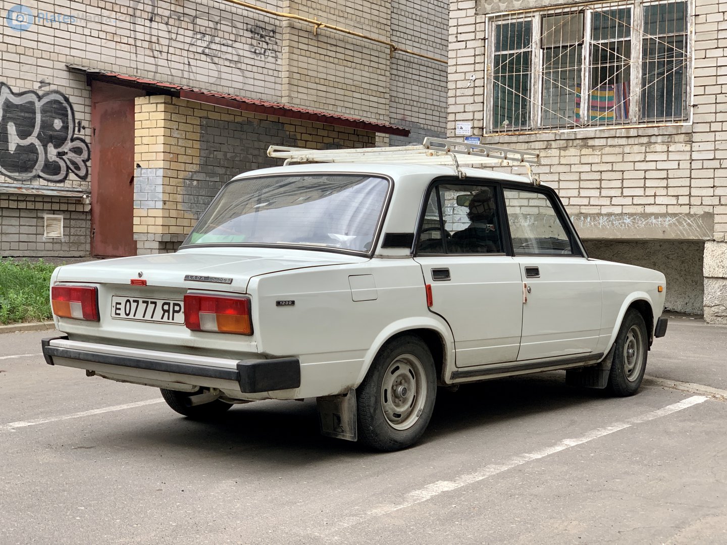 е 0777 ЯР, Lada (VAZ) 2105 Жигули (Nova / Riva / 1300 / 1500), 1980–2010