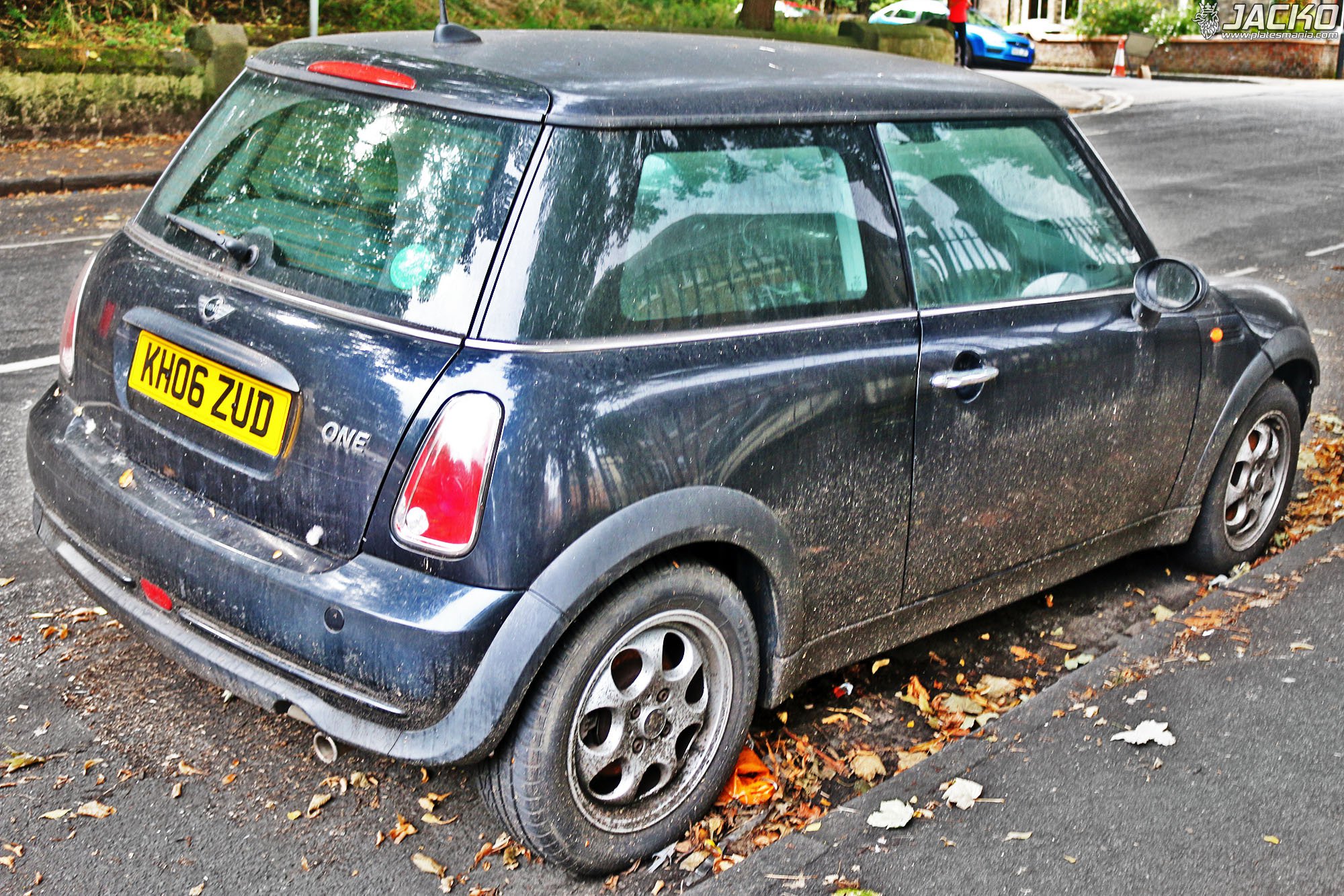 KH06ZUD, MINI Hatch 1st gen (R50/R53), 2000–2006