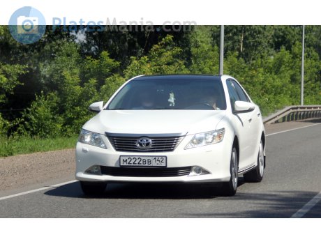 м222вв142, Toyota Camry