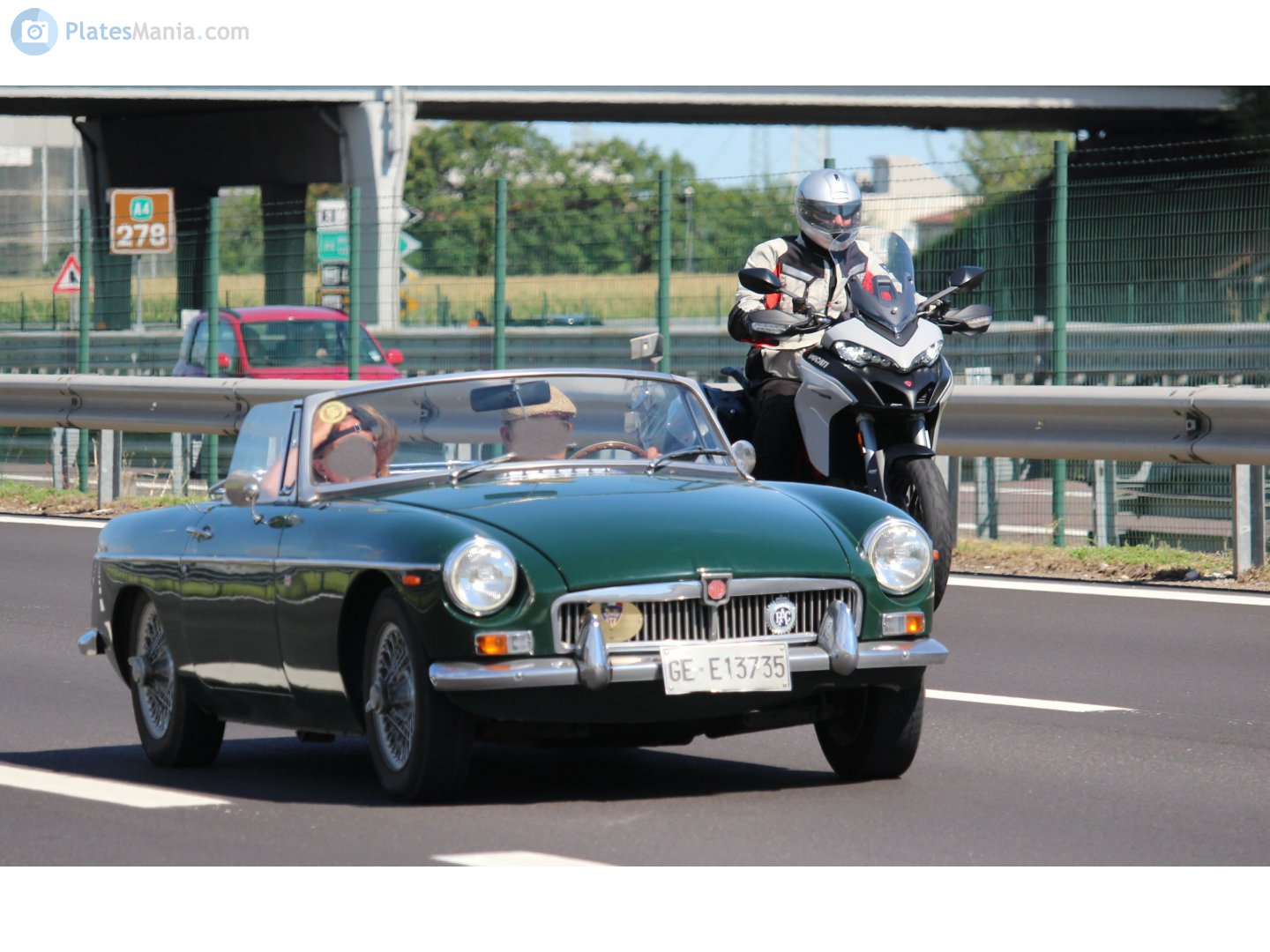 GE E13735, MG B 1st gen Roadster, 1962–1980