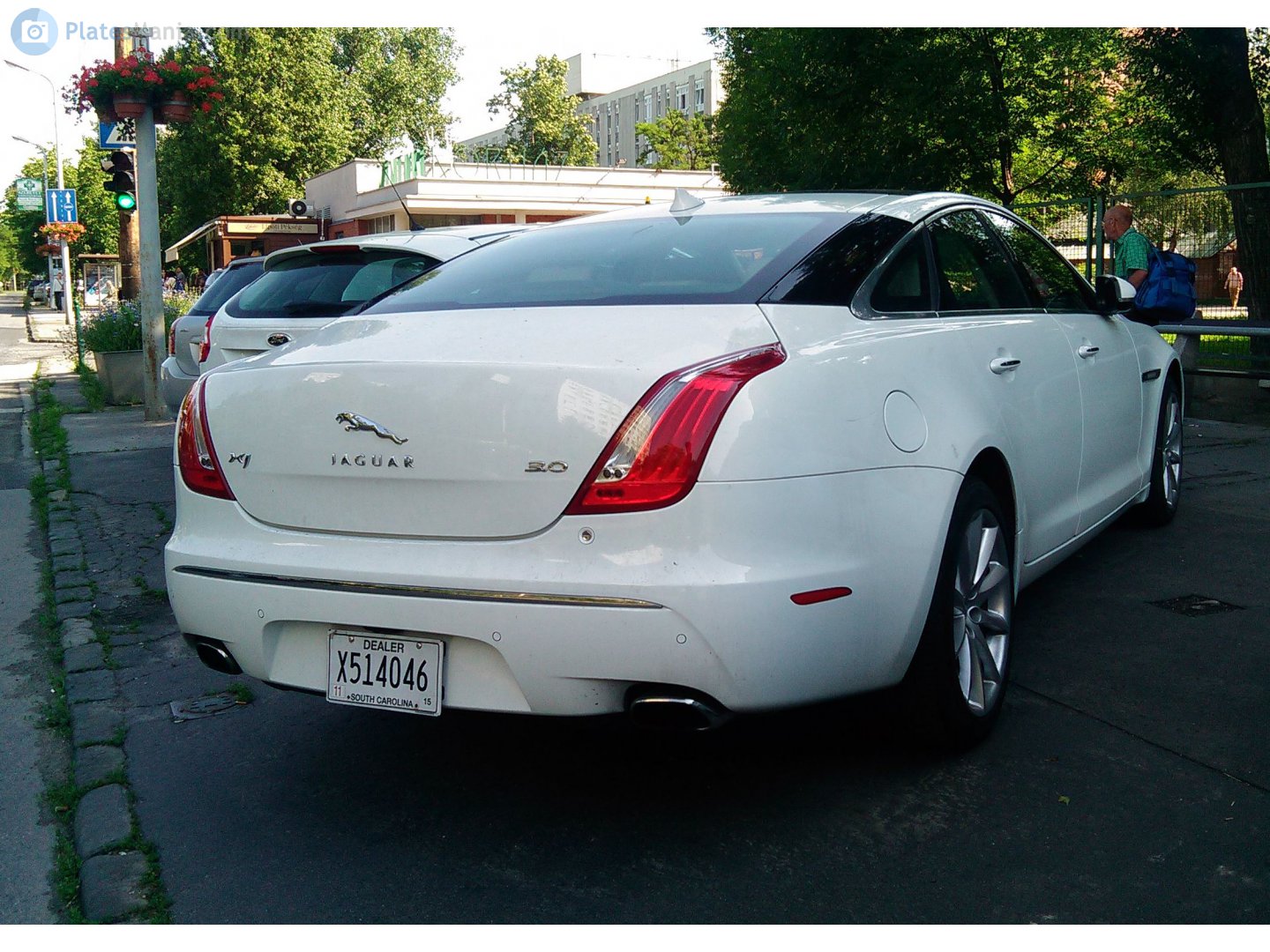X514046, Jaguar XJ 6th gen (X351), 2009–2019