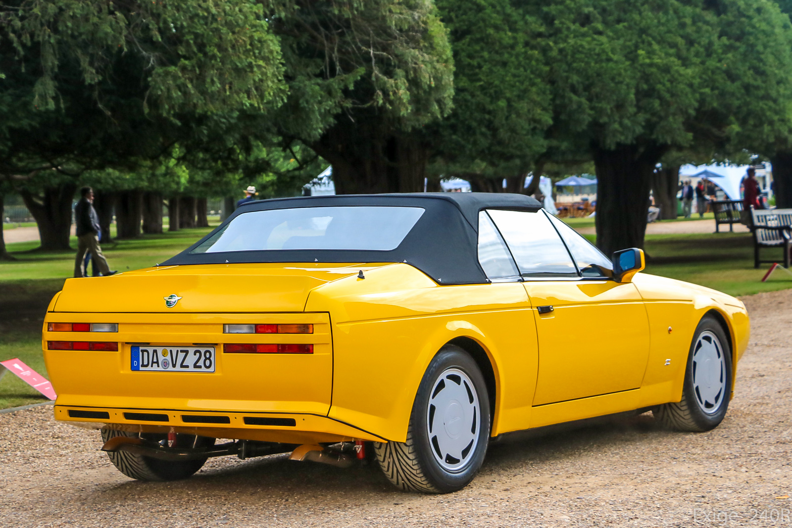 DA VZ 28, Aston Martin V8 Volante Zagato 