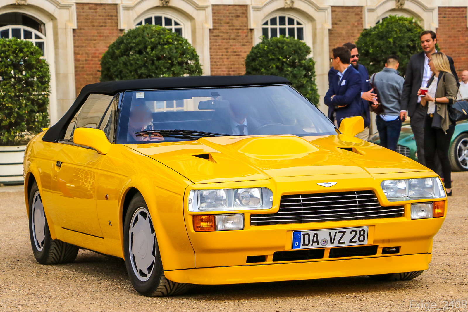 DA VZ 28, Aston Martin V8 Volante Zagato 