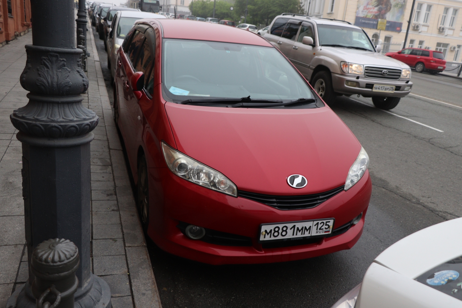 м 881 мм 125, Toyota Wish 2nd gen (AE20), 2009–2017