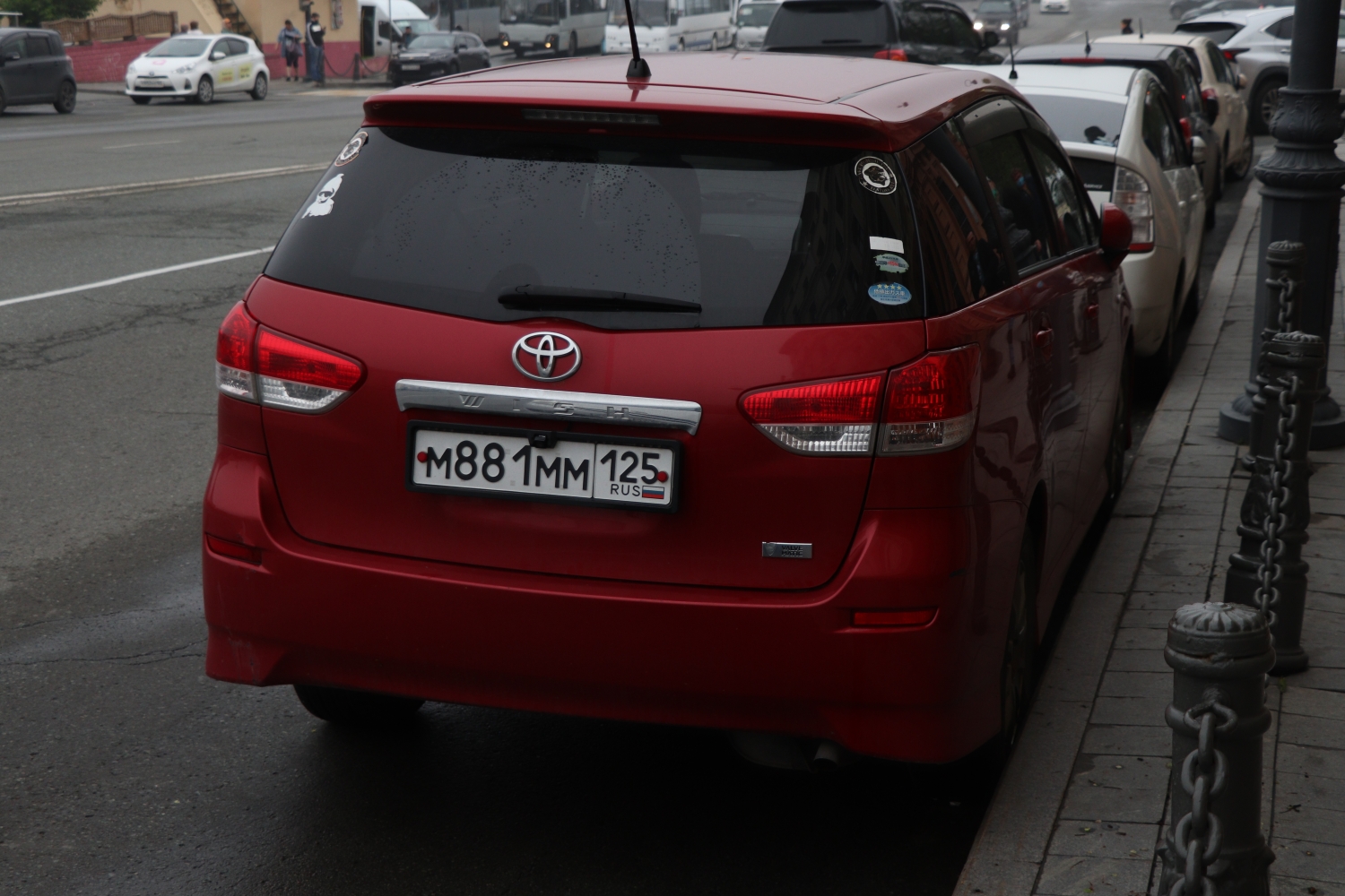 м 881 мм 125, Toyota Wish 2nd gen (AE20), 2009–2017
