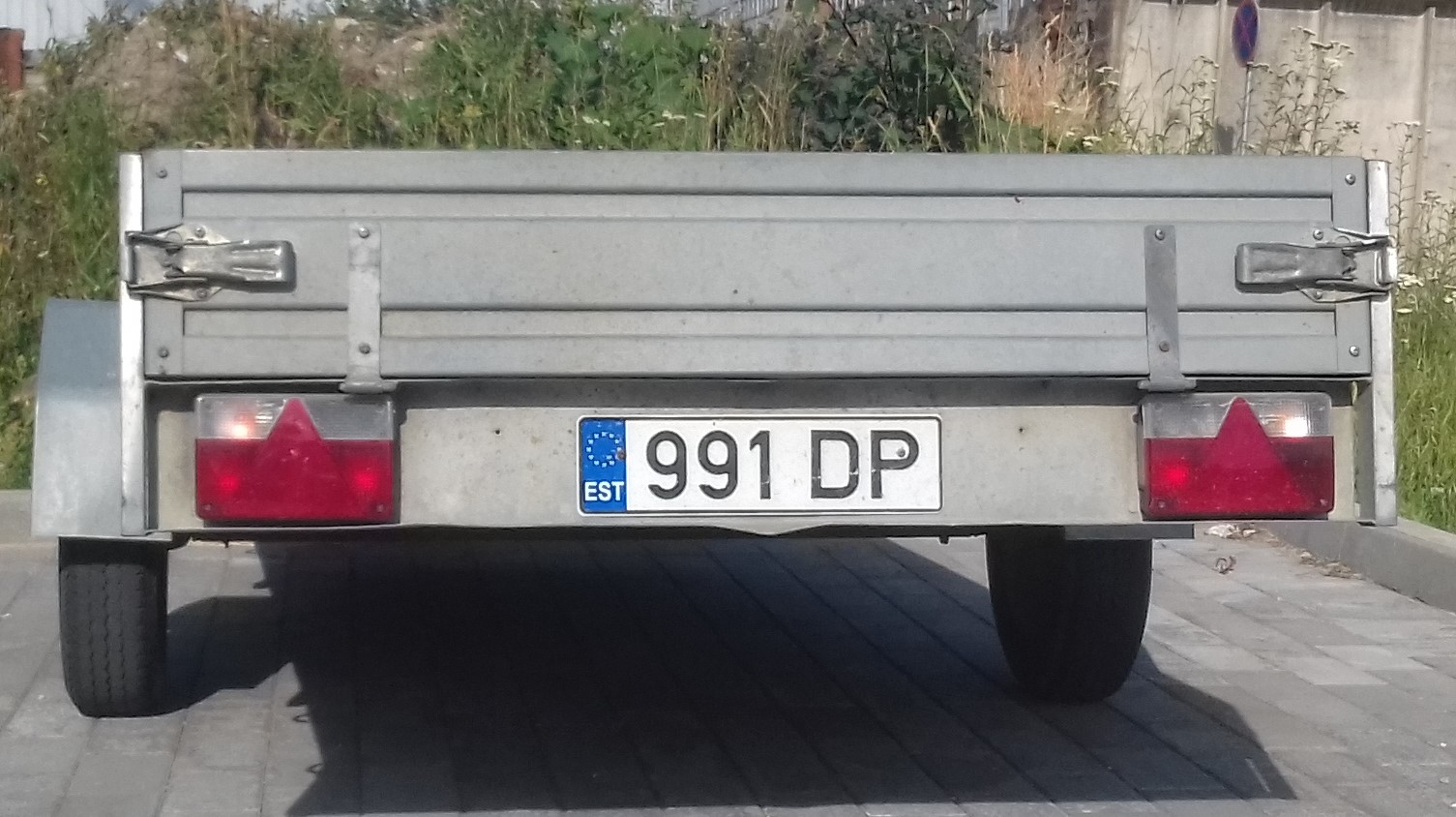 991 DP, Tiki Treiler 