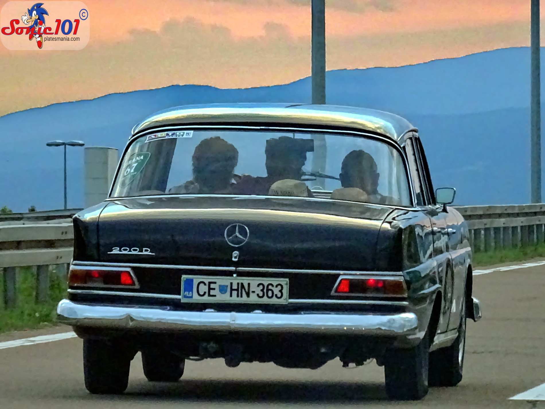 CE HN-363, Mercedes-Benz E-Klasse 190–230 Sedan (W110), 1961­–1968