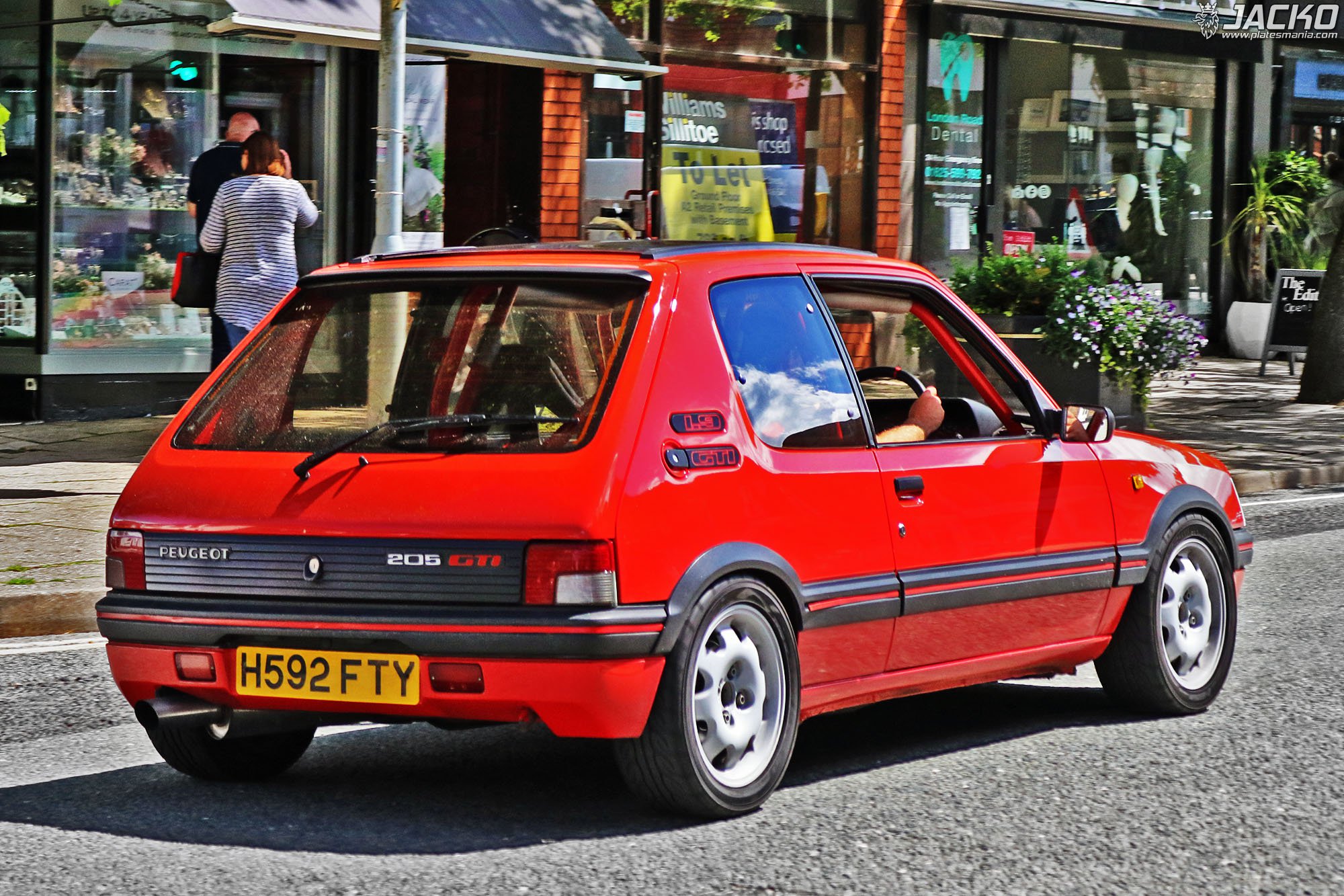 H592FTY, Peugeot 205 1st gen 3-door Hatch (20A/C), 1983–1998