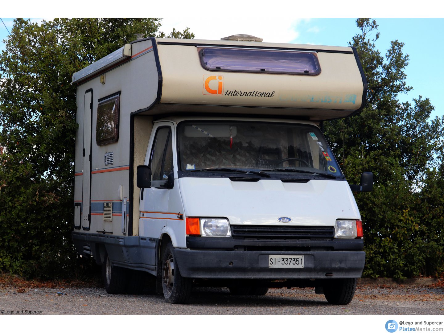 SI 337351, Caravans International International 