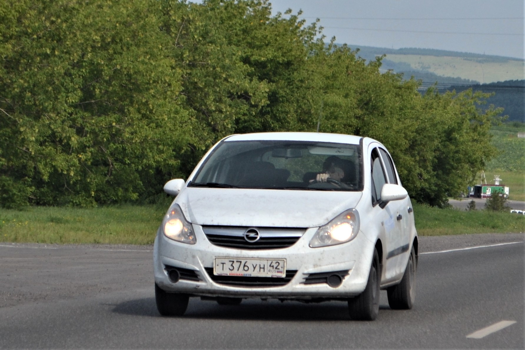 т 376 ун 42, Opel Corsa 4th gen 5-door Hatch (D; S07), 2006–2015