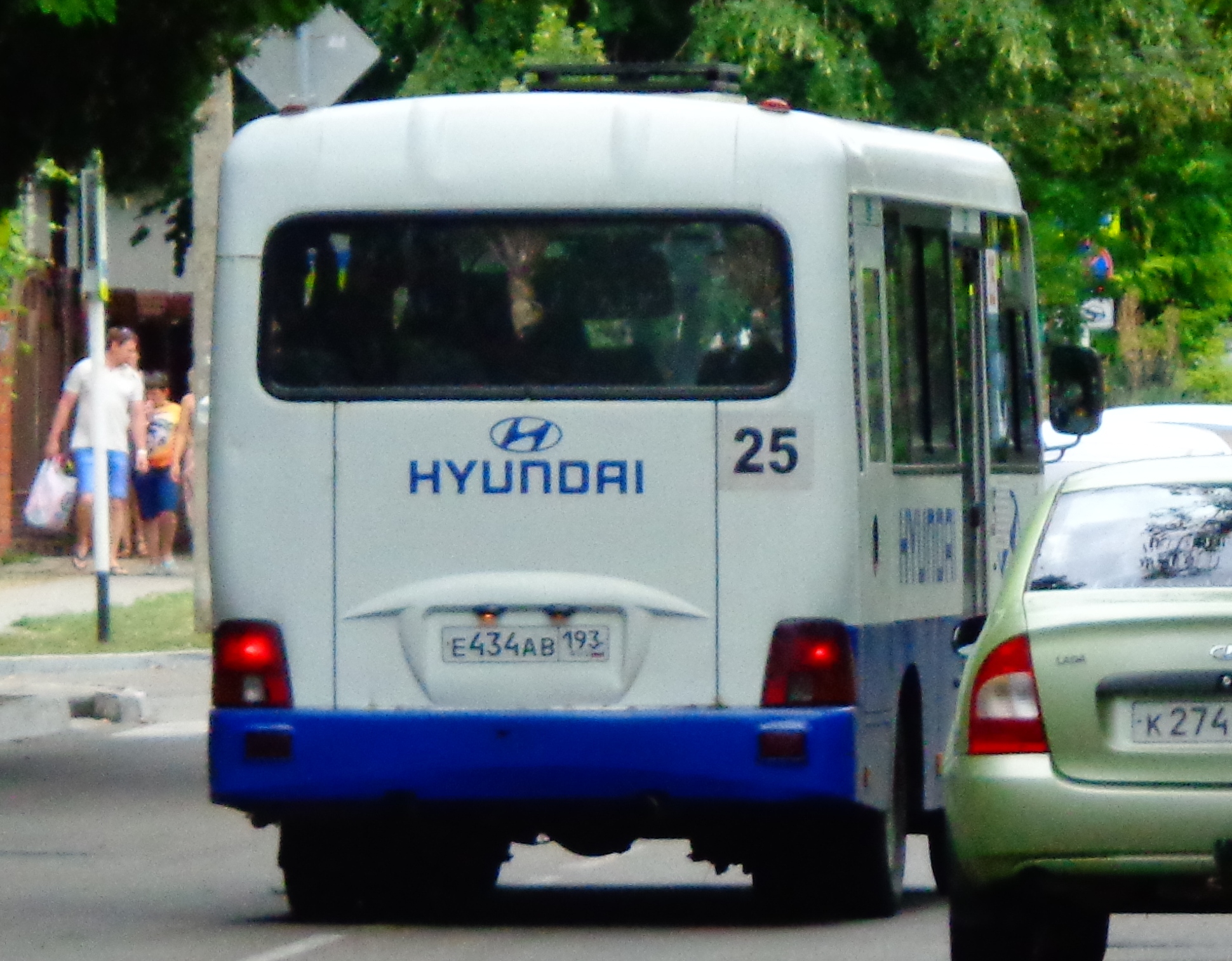 е 434 ав 193, Hyundai County 1st gen (CS), 1998–2007 (–2012 for RU-market)