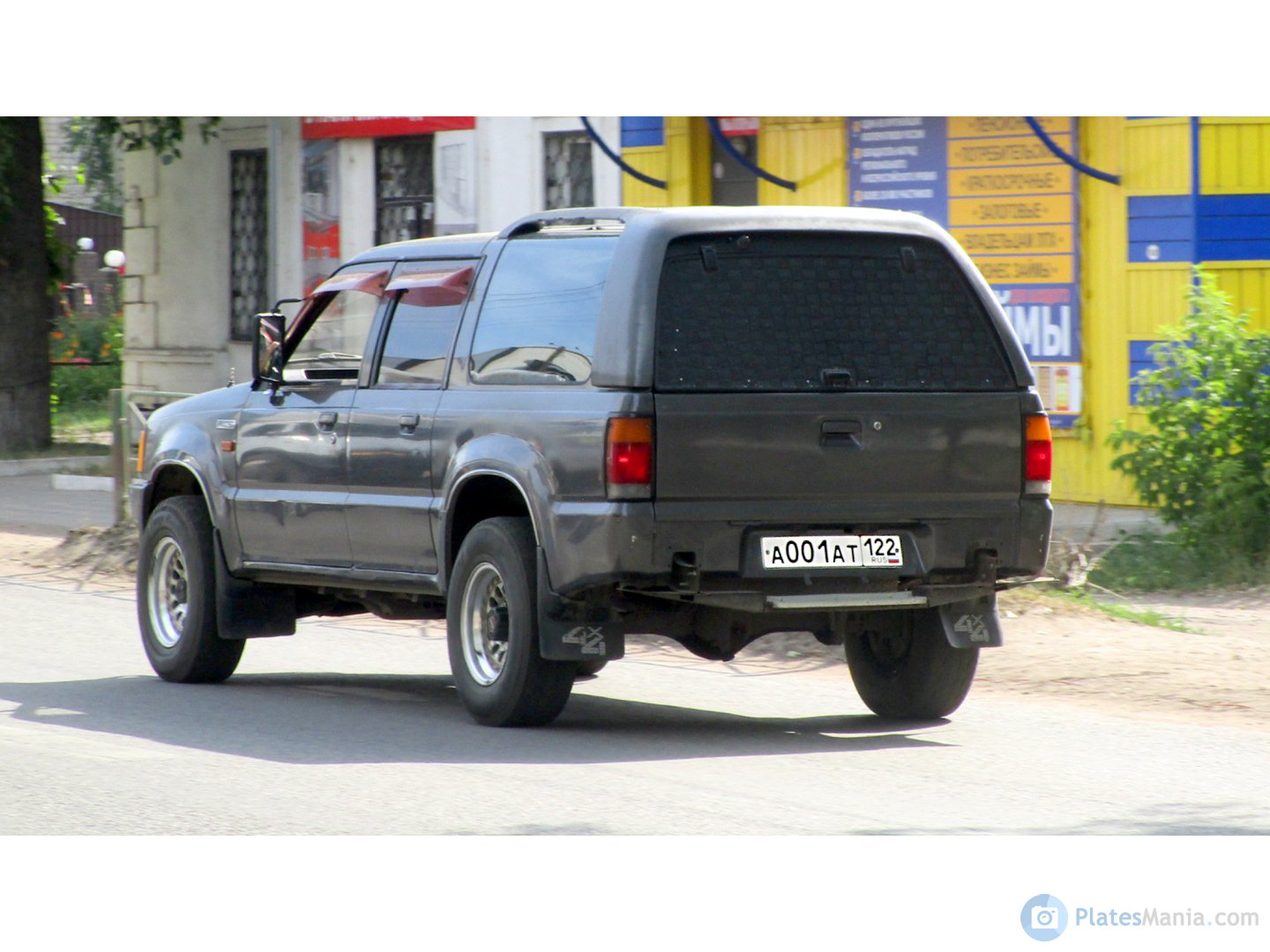 а 001 ат 122, Mazda Proceed Marvie 1st gen (UV), 1991–1999