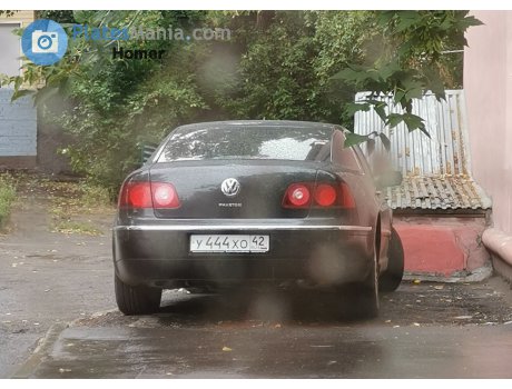 у444хо42, Volkswagen Phaeton