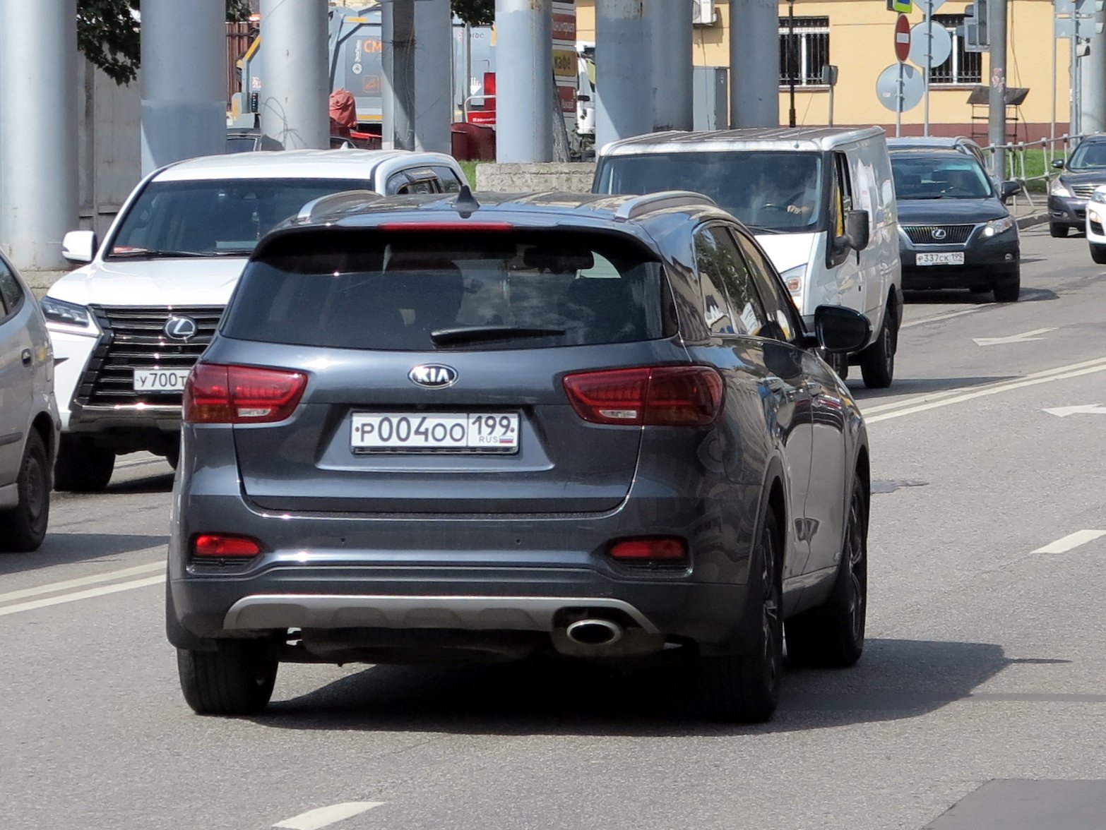 Мерс 161 регион. О004оо. О007оо161. О001оо05. О001оо40.