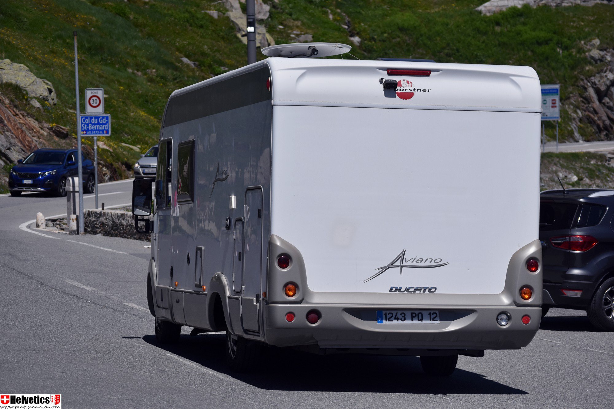 1243 PQ 12, Bürstner Aviano 