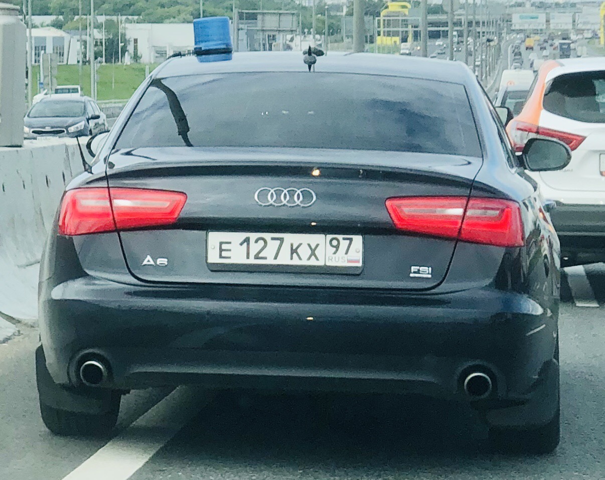 Номер машины 555. Е435. Е435. Е200кх97. Ниссан е993св777 вовкивский.