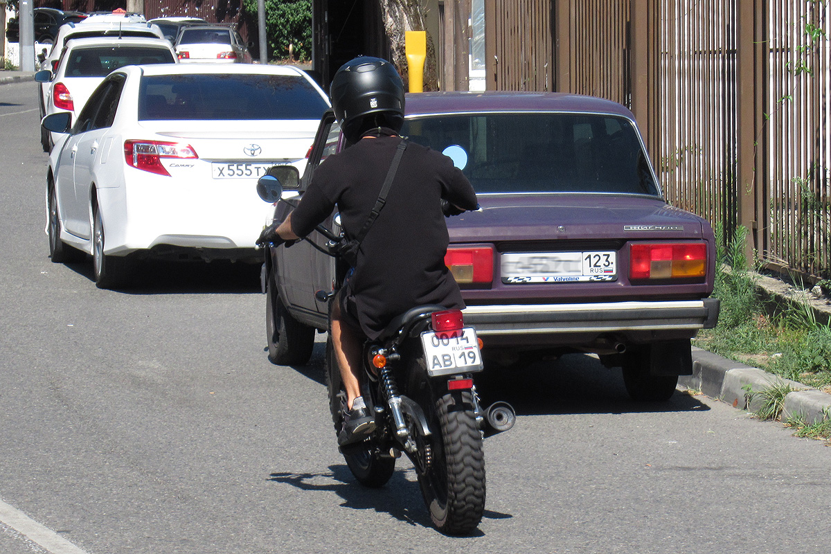 0014 ав 19, Suzuki ST/TU Series 