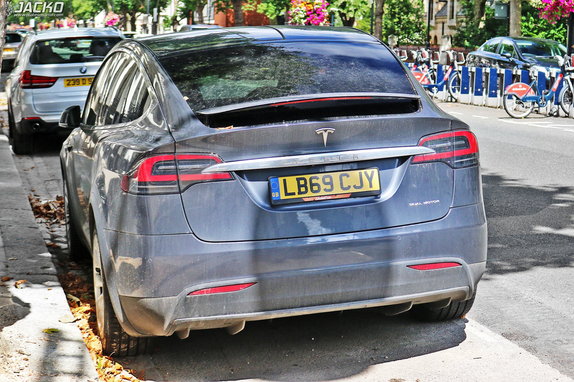 LB69CJY, Tesla Model X 1st gen (5YJX), 2015–