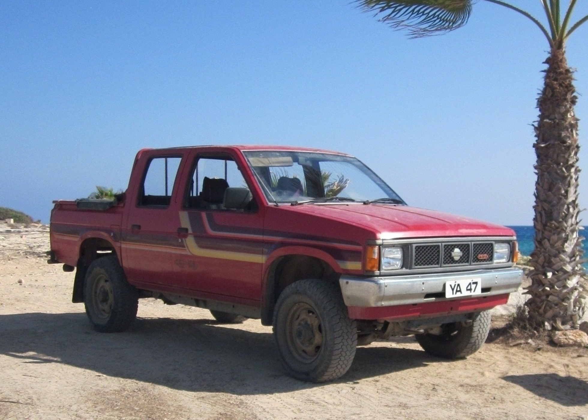 YA 47, Nissan Datsun 