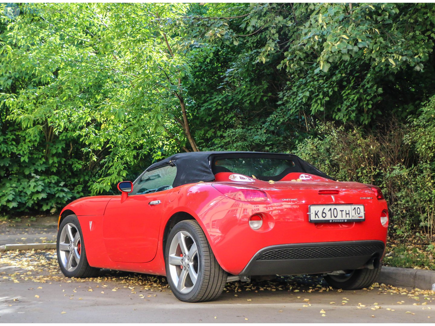 к 610 тн 10, Pontiac Solstice 1st gen Roadster (GMX020), 2005–2010