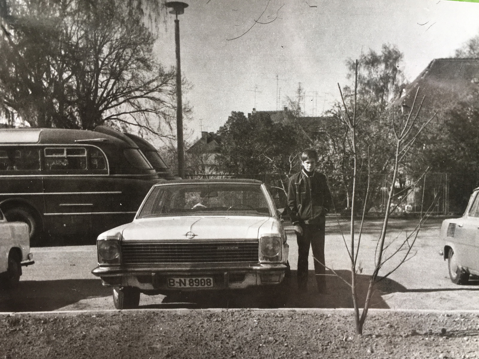 B N 8908, Opel Diplomat 2nd gen (B), 1969–1977