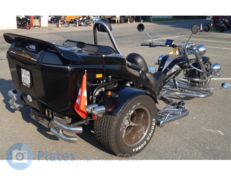 VD 6870, Boom Trikes Mustang