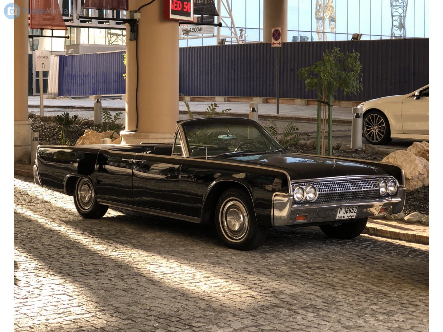 P 36652, Lincoln Continental 4th gen 1961 4-door Convertible (74A), 1960–1961