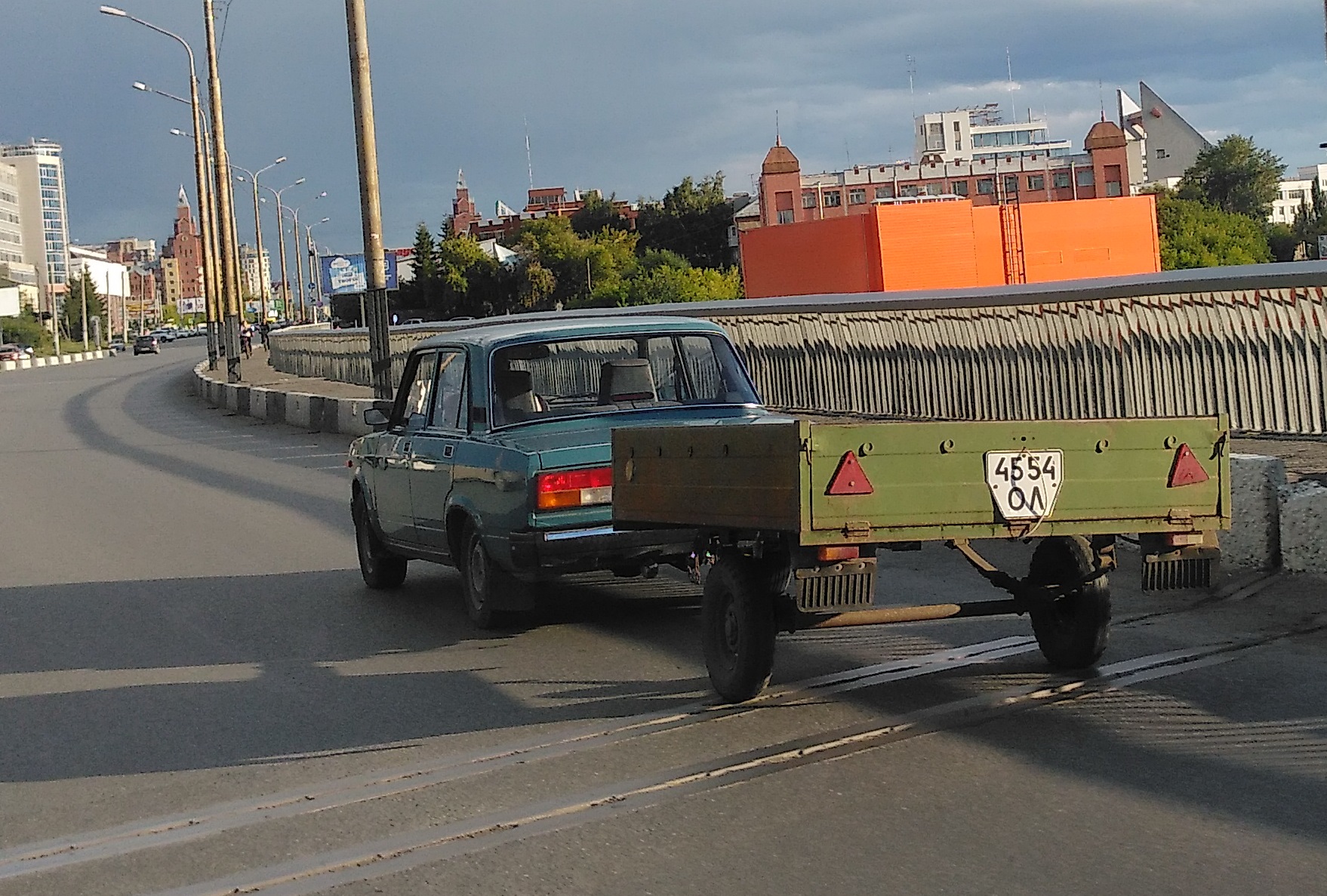 4554 ОЛ, Trailers (1977) 