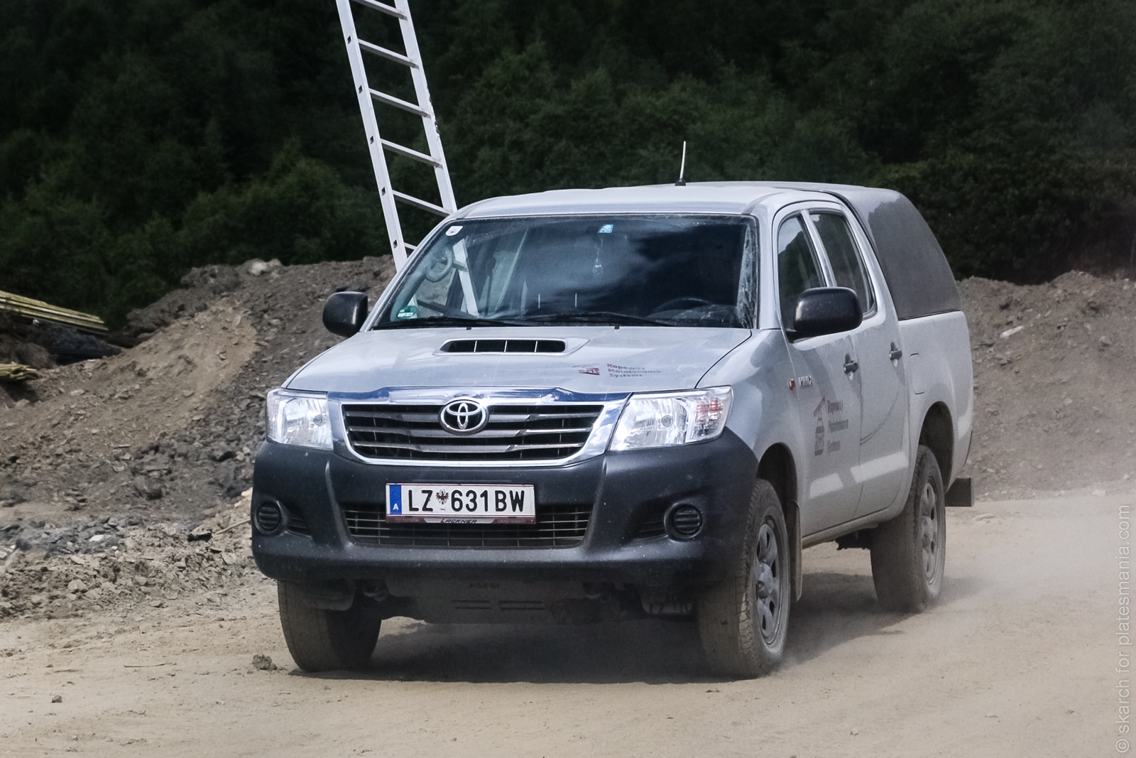 LZ 631 BW, Toyota Hilux 