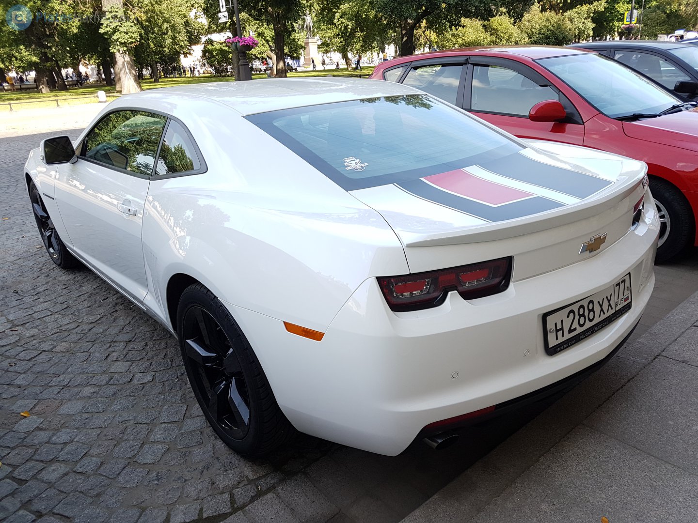 н 288 хх 77, Chevrolet Camaro 5th gen Coupé (Zeta I), 2009–2013