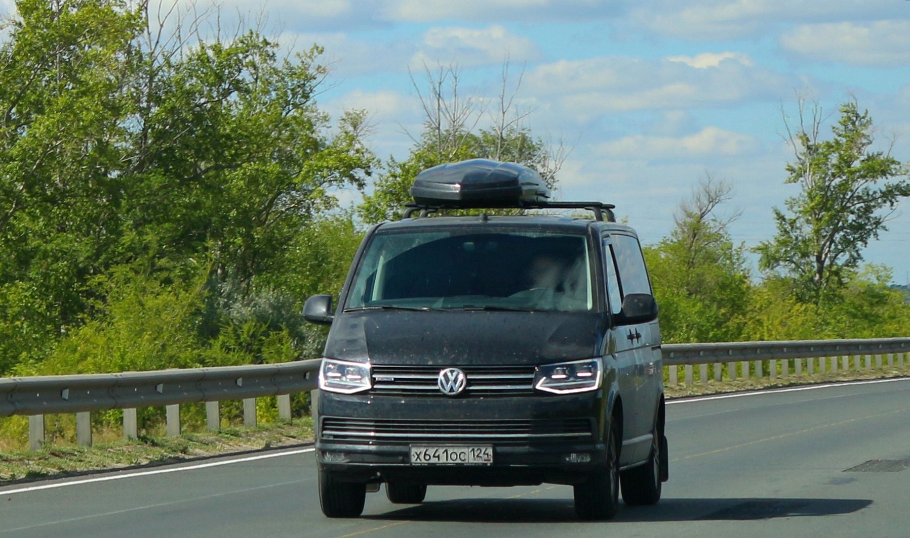 х 641 ос 124, Volkswagen Caravelle 