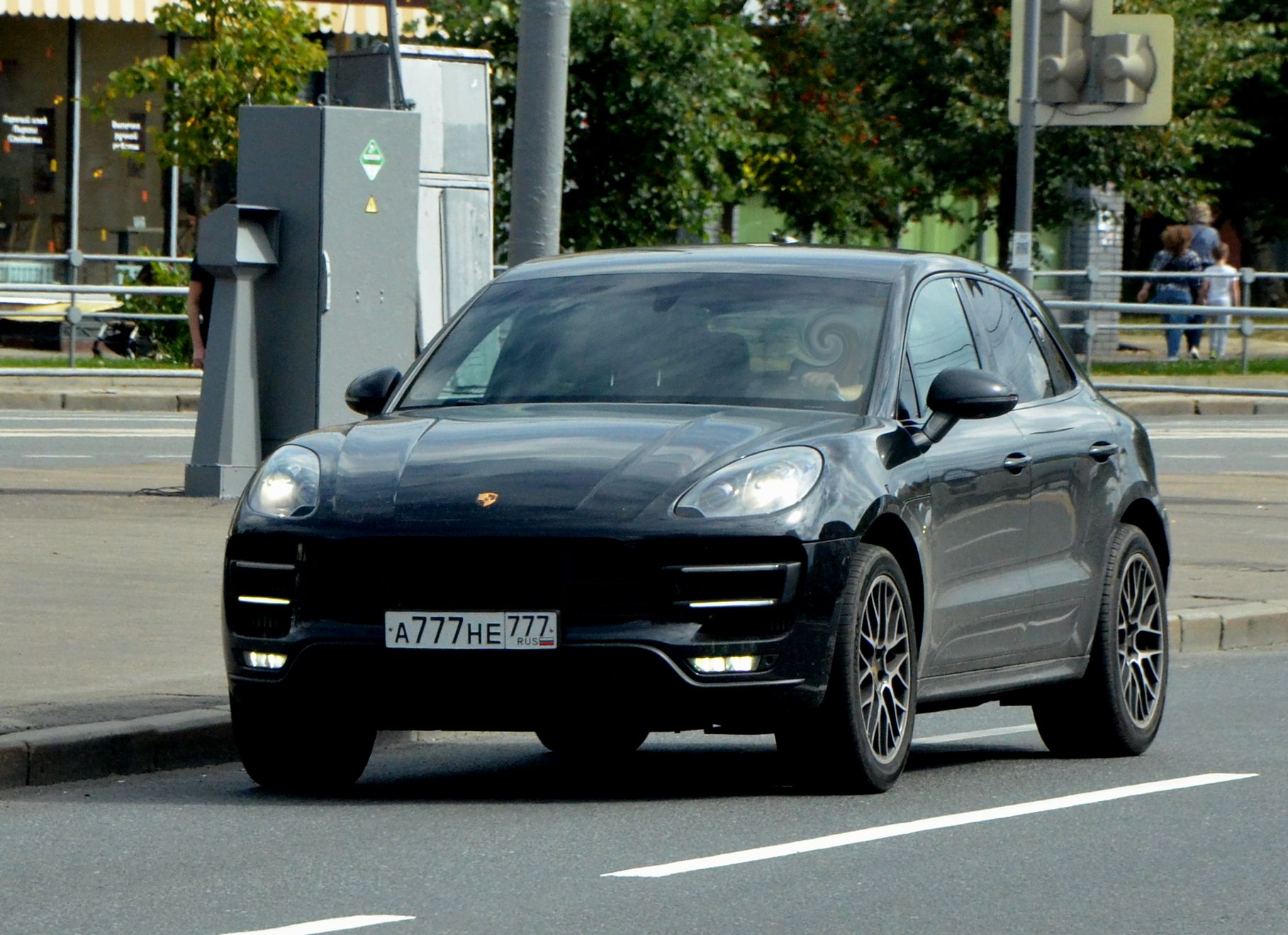 а 777 не 777, Porsche Macan 1st gen (95B), 2014–2018